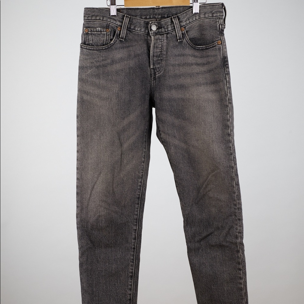 Levi girlfriend jeans